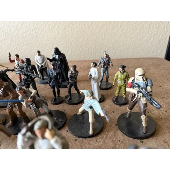 Star Wars Lot of 24 Disney Lucas Film Ltd Action Figures - Picture 5 of 12